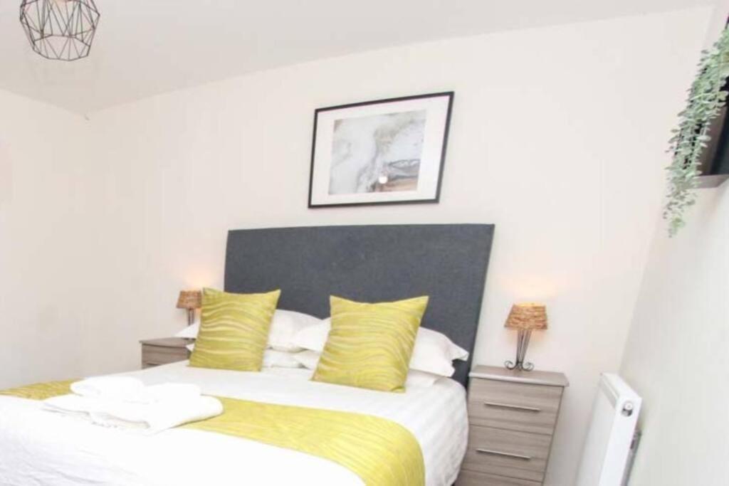 No12-Luxe Living Guest Apartment- 1 Bed-Garden-Private Parking-Wifi-Beach-City Swansea Exterior photo