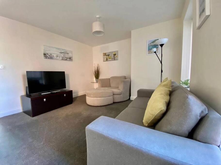 No12-Luxe Living Guest Apartment- 1 Bed-Garden-Private Parking-Wifi-Beach-City Swansea Exterior photo